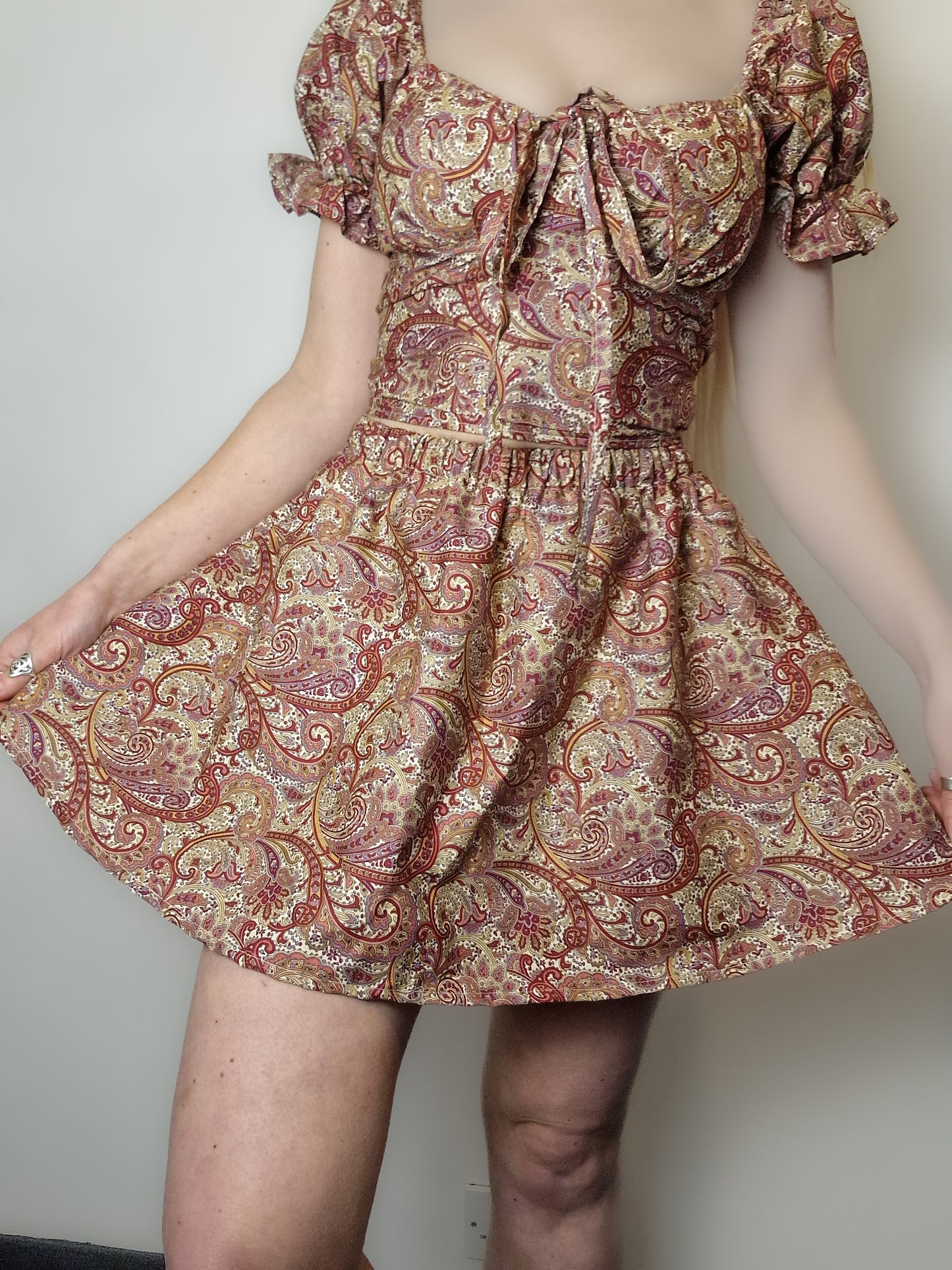 Skort!