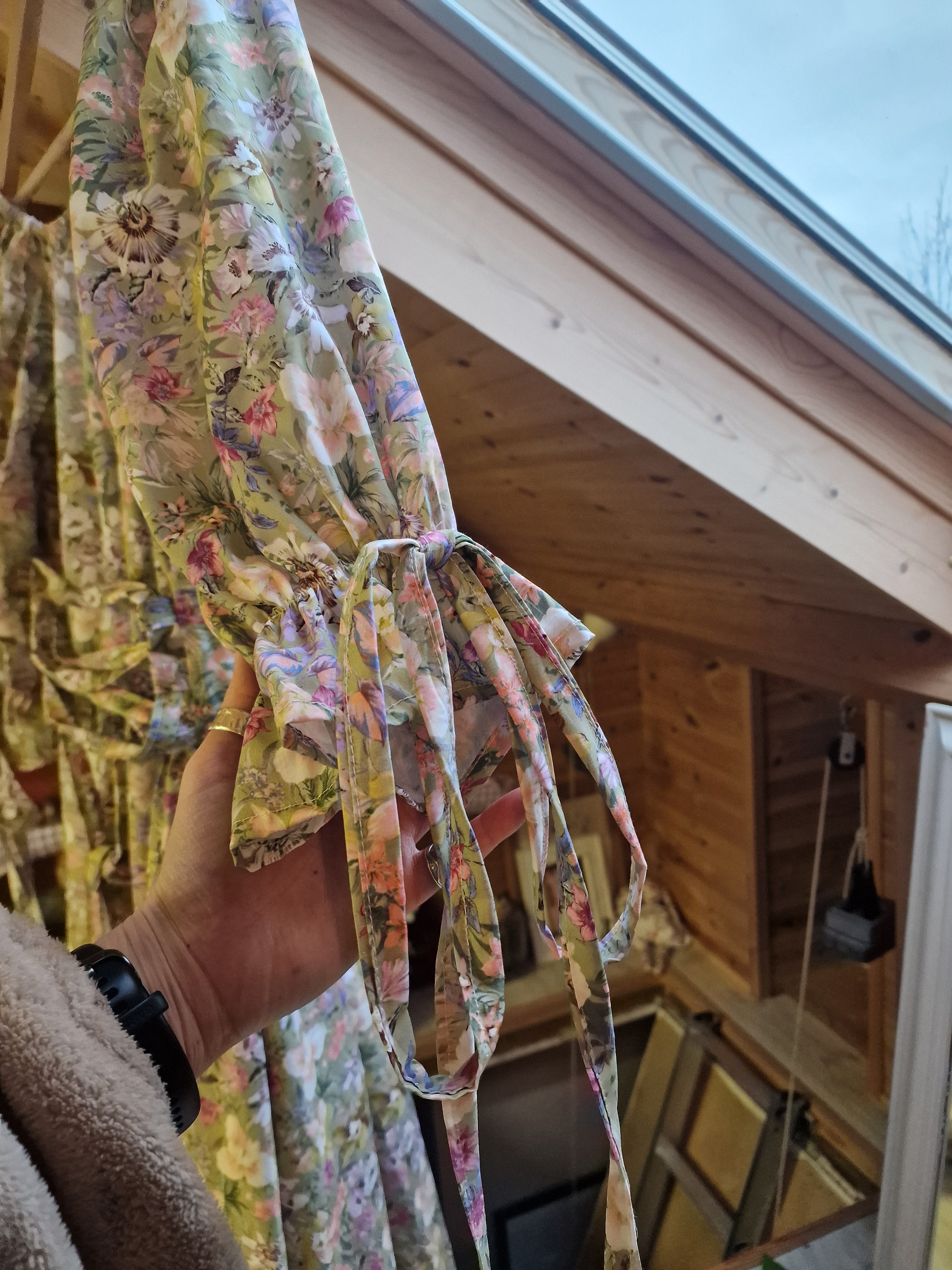 Sleeve Bows