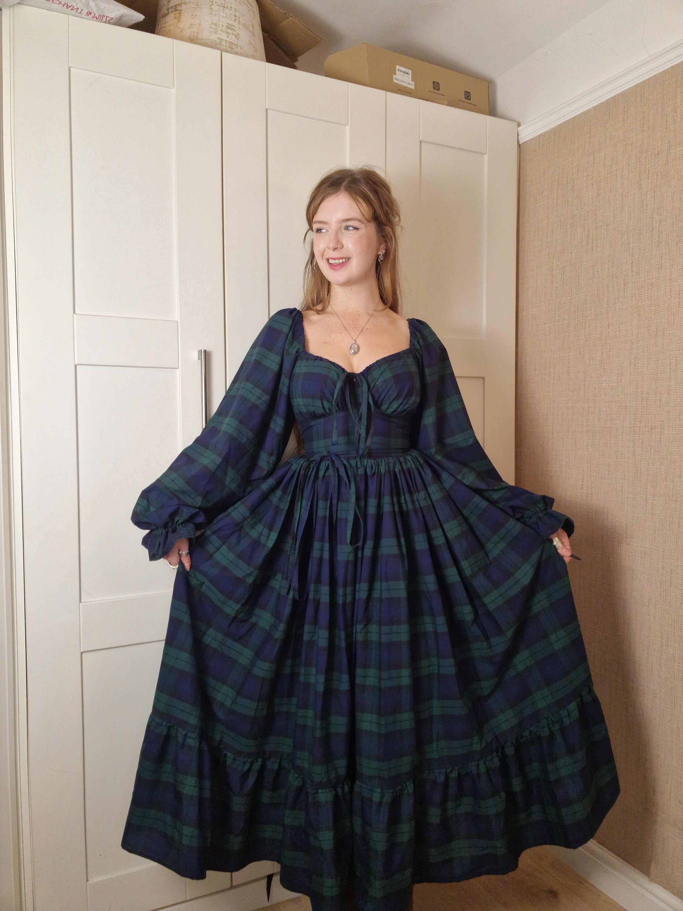 Sweetheart Dress 💖 (Create Your Own)