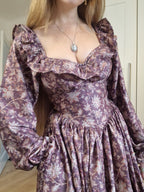 Neckline Frill