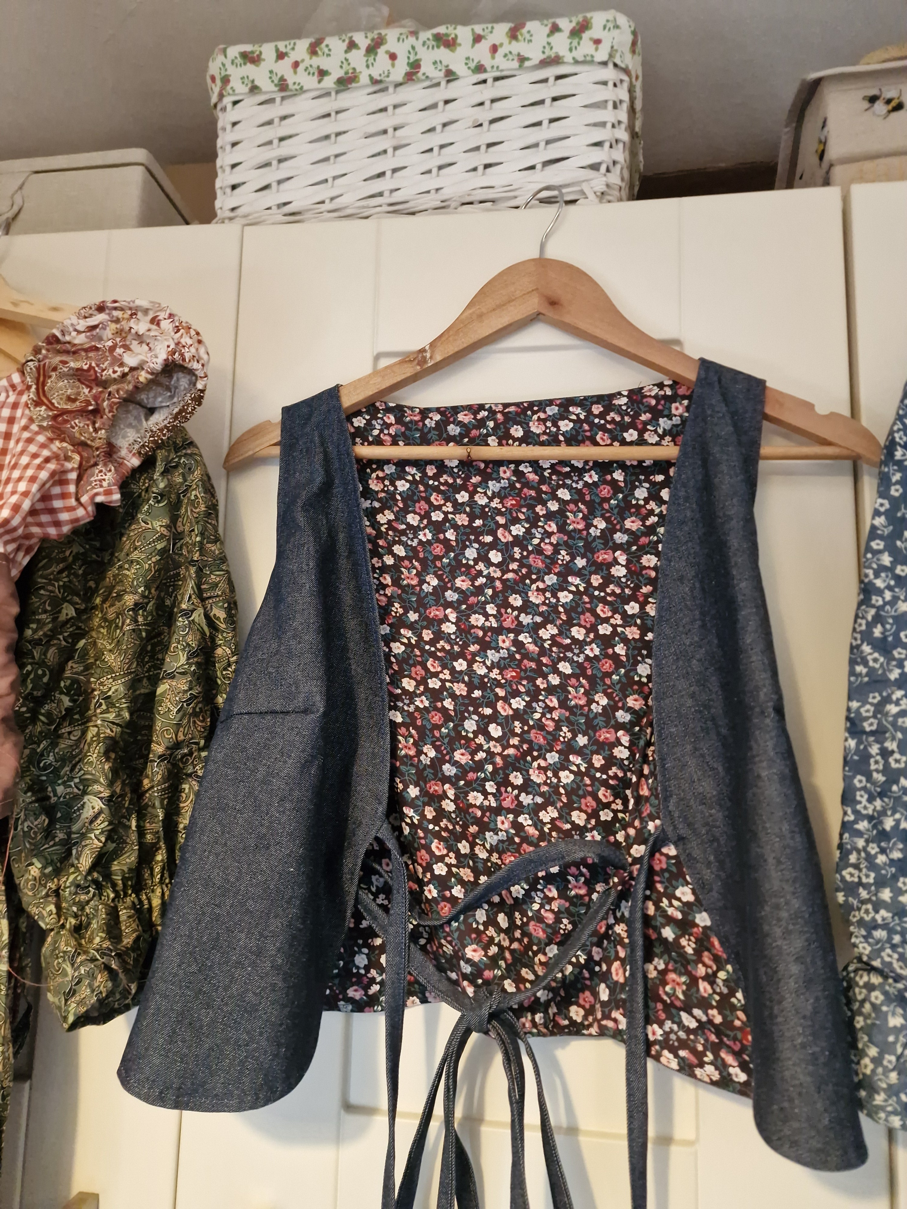 Reversible vest