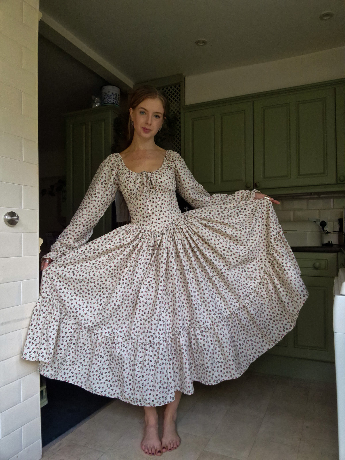Functional bust bow, pointed waistband, extra full 10" frill skirt, long puff sleeves, slimmed down 