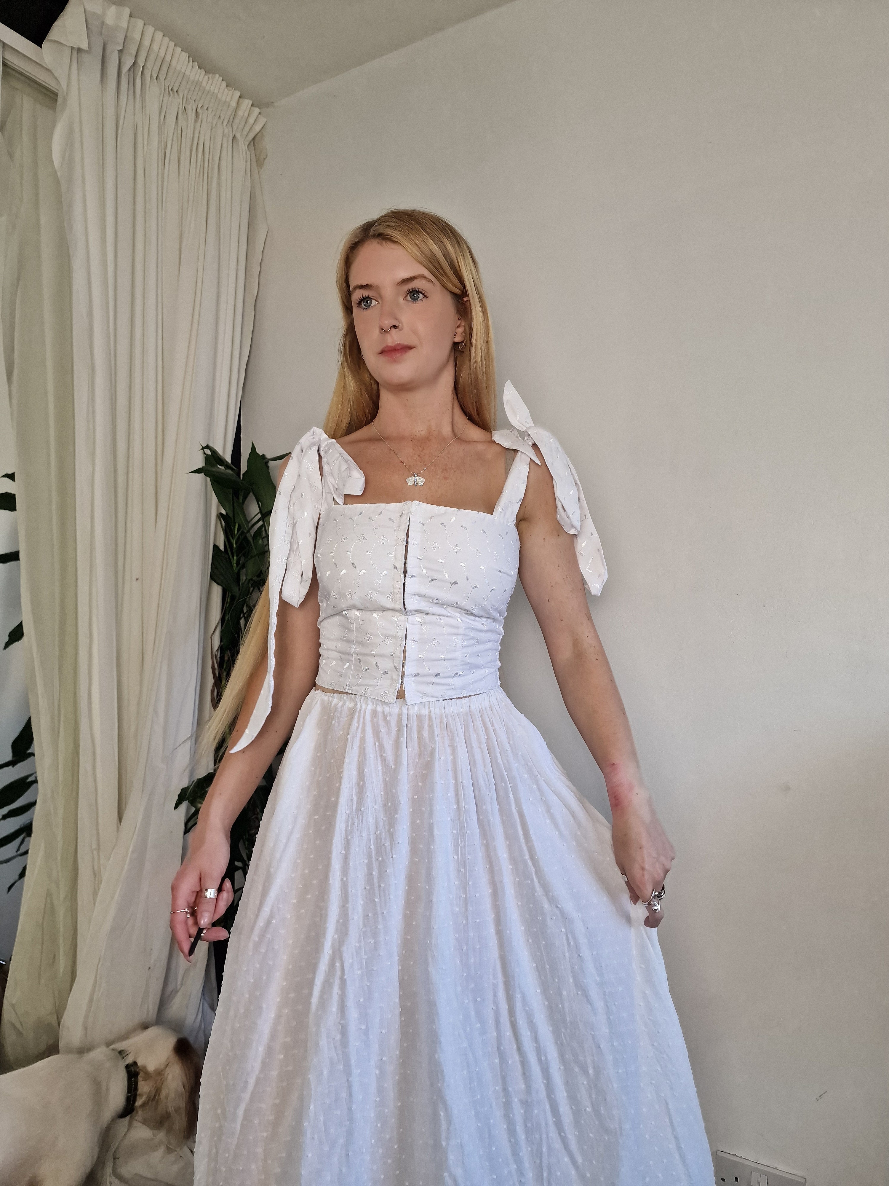 White hook and eye blouse (sample UK 6/8)