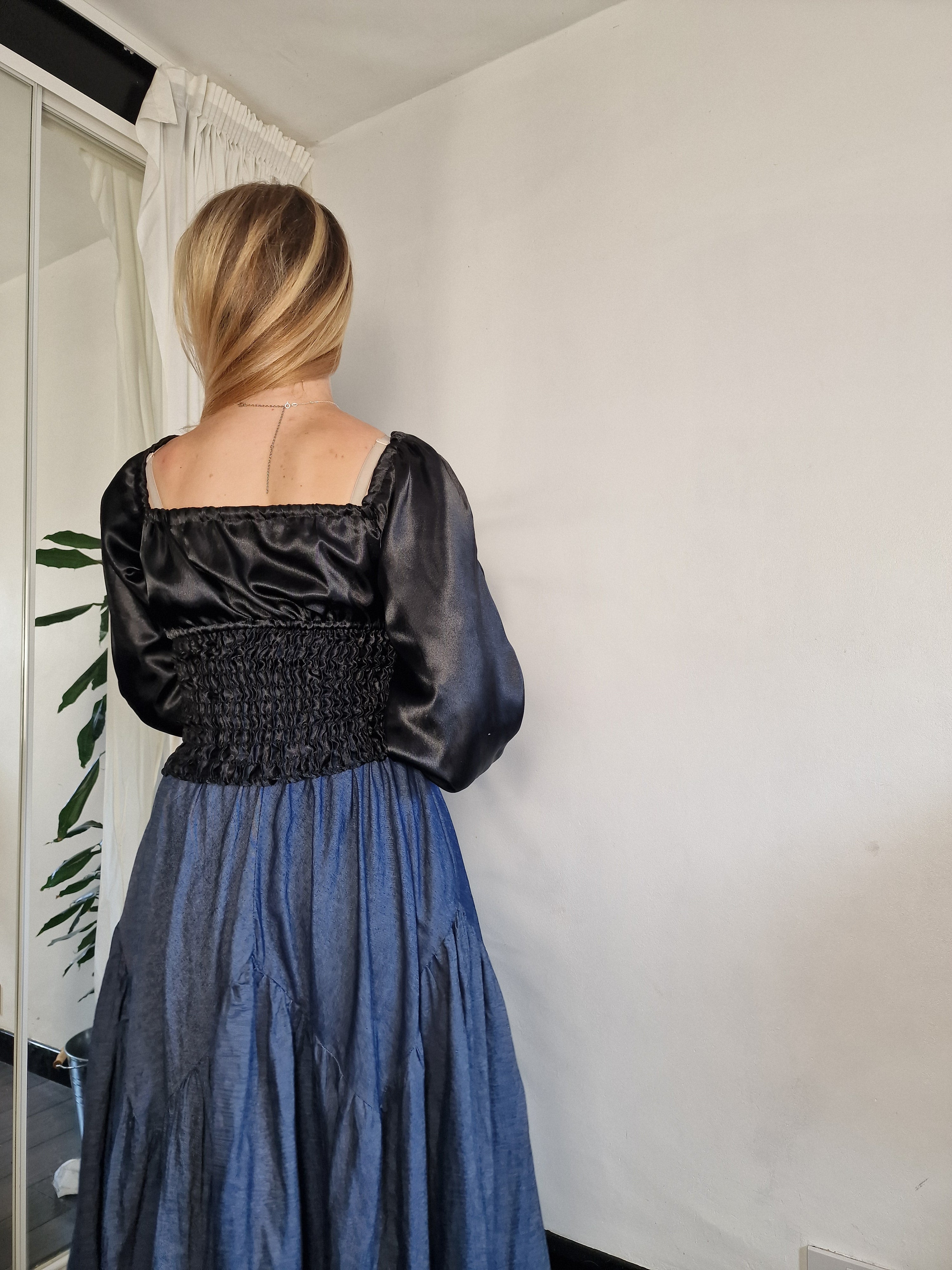 Black satin blouse (sample UK 6/8) imperfect