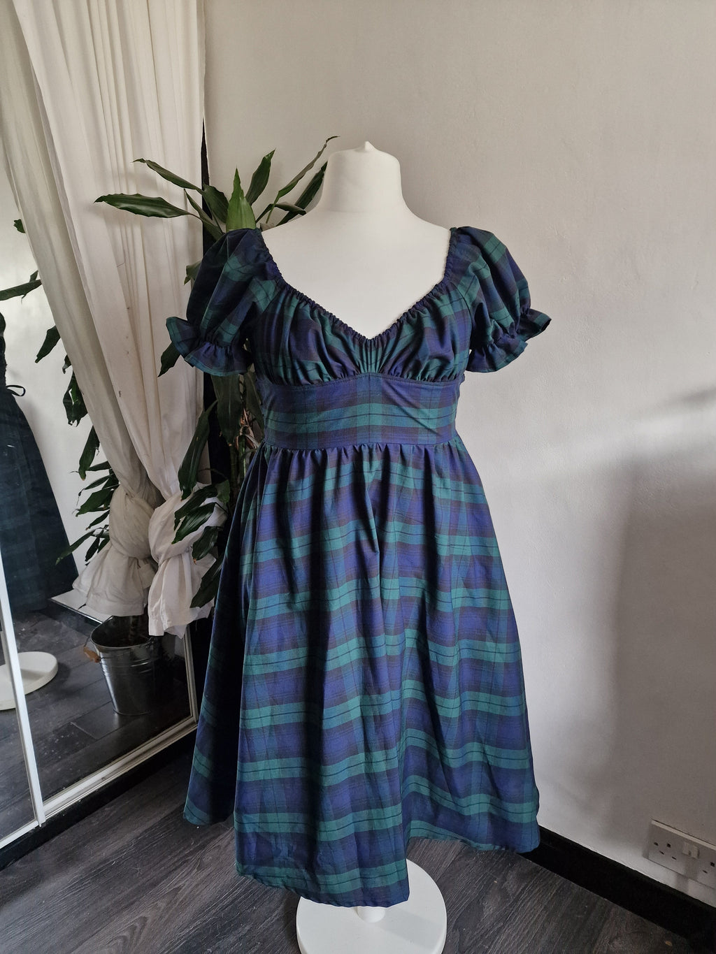 Sweetheart Dress( puff sleeves, standard skirt)