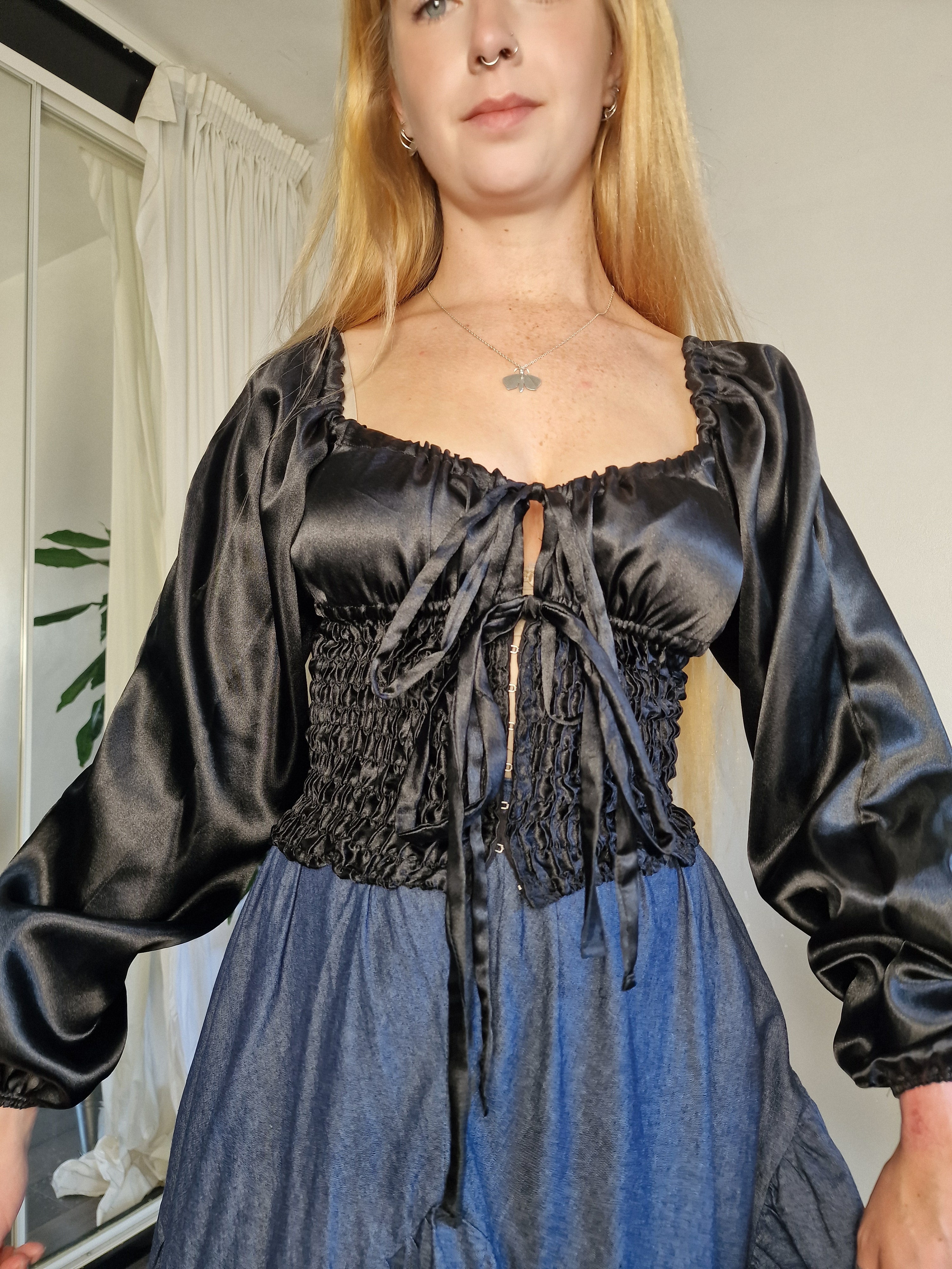 Black satin blouse (sample UK 6/8) imperfect